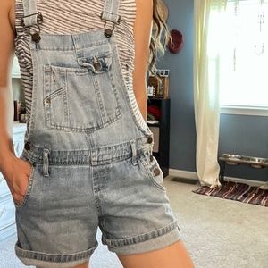 L.E.I denim overalls